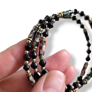 Pretty Black Onyx Floral Glass Bead Wire Wrap Bracelet